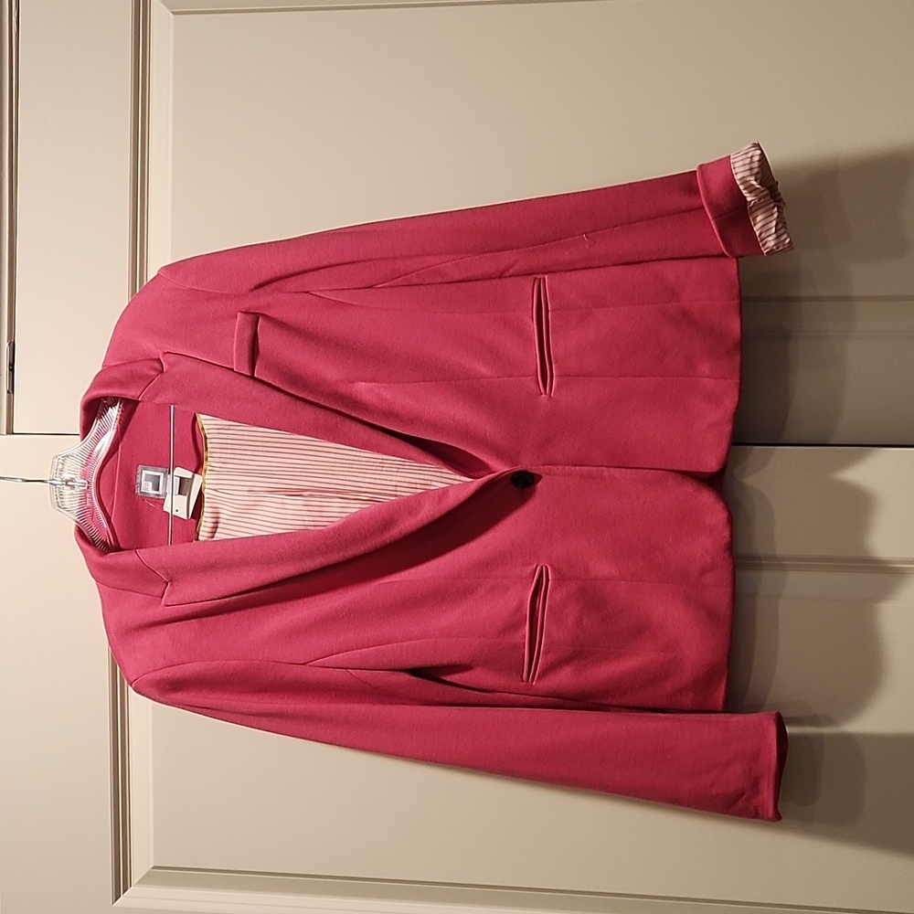 Women's pink blazer